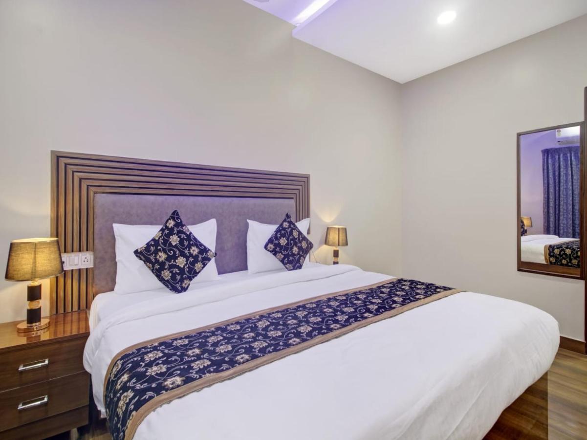 The Superb Hotel Pvt Ltd Hyderabad Exterior photo